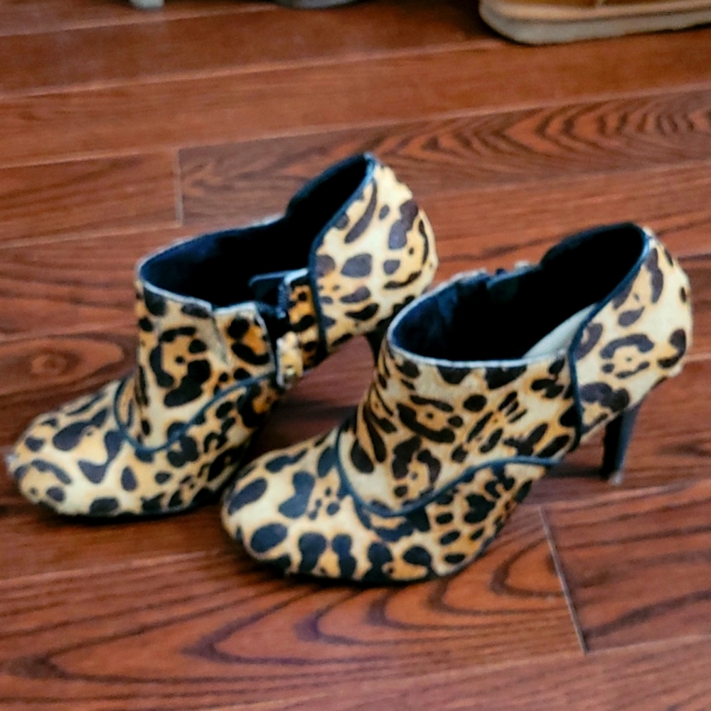 Ankle boots